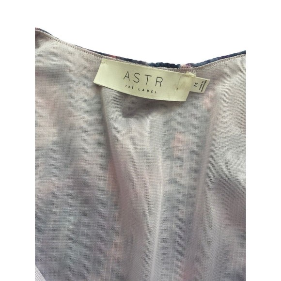 ASTR The Label Pleated Surplice Long Sleeve Top Size M - Picture 5 of 6